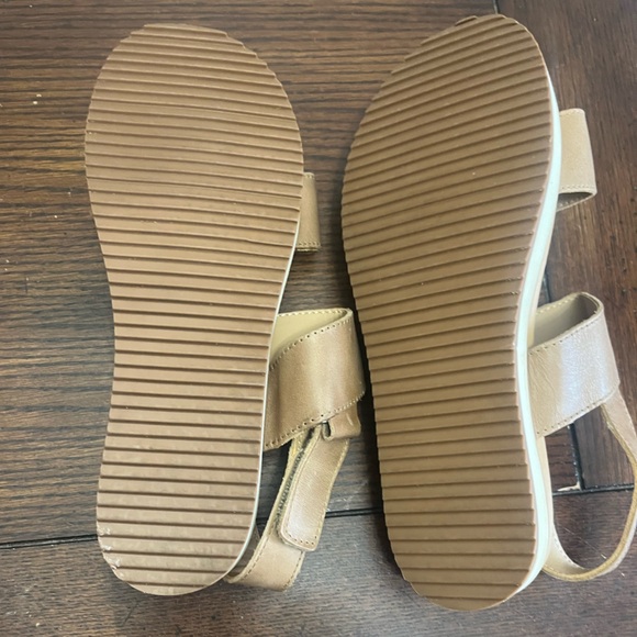 Nisolo flatform sandals almond beige color size 7.5 NEW - Picture 7 of 8